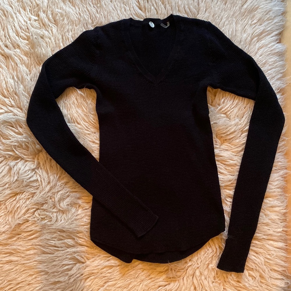 Margaret O’Leary Waffle V-Neck M